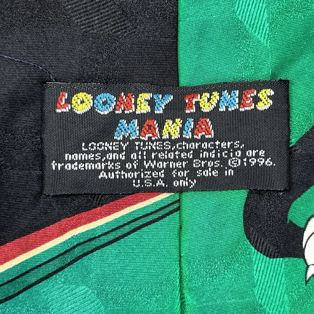 Vintage Looney Tunes Mania Silk Neck Tie Bugs Bunny Pool Billiards Cartoon USA